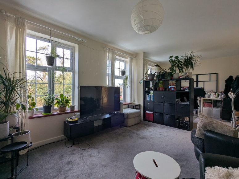 212, London Road, Burpham, Guildford, GU4 7JS