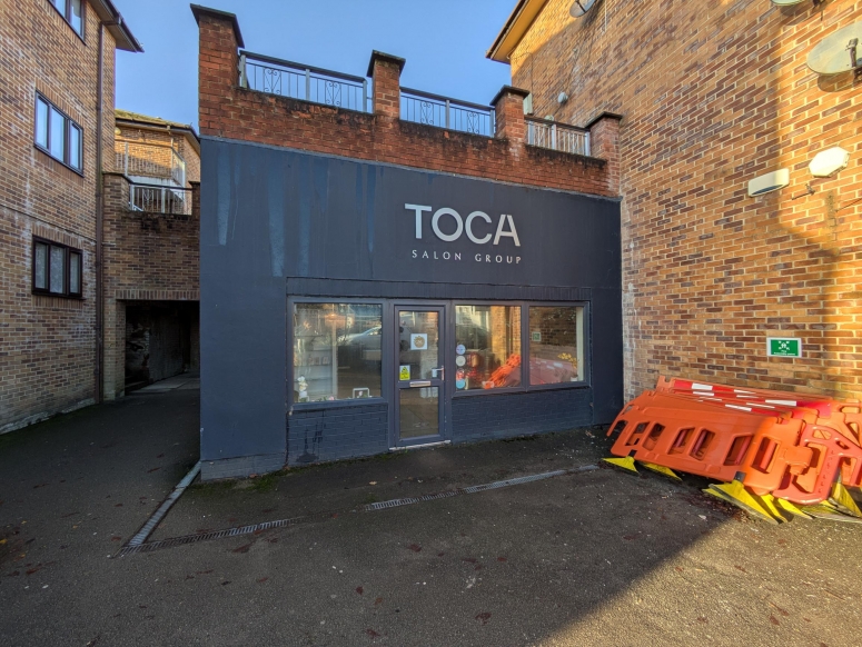 8 Lower Mead, Hillbrow Road, Liss, GU33 7RL