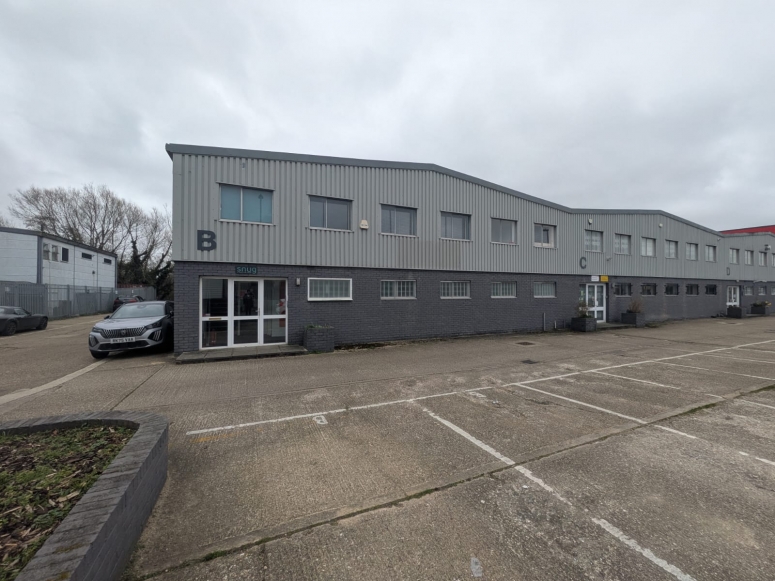 Unit B Manawey Industrial Estate, Holder Road, Aldershot, GU12 4RH