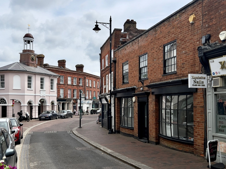 117 High Street, Godalming, GU7 1AQ