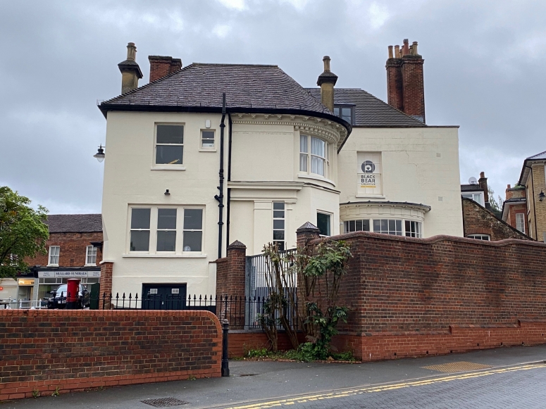 The Post House, 128-130 High Street, Godalming Surrey, GU7 1AB