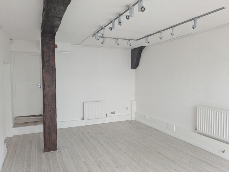 117 High Street, Godalming, GU7 1AQ