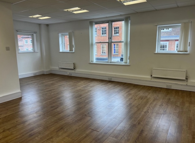 4 Eastgate Court, Guildford, GU1 3AW