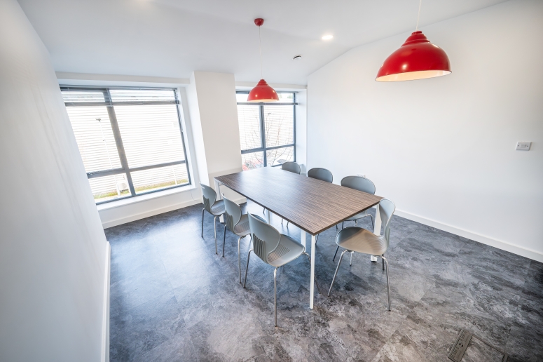 Unit 8, Heyworth Business Park, Guildford, GU3 1AF